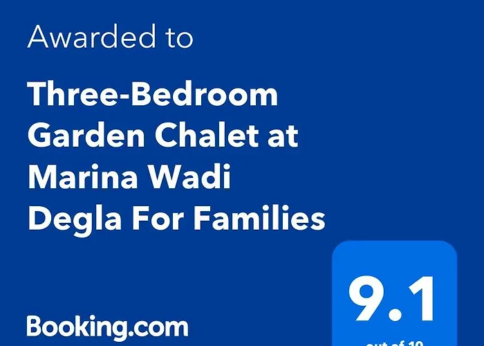 Three-bedroom Garden At Marina Wadi Degla For Families Dağ evi