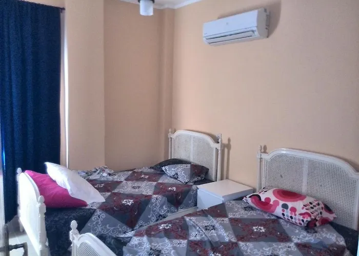 Three-bedroom Garden At Marina Wadi Degla For Families Dağ evi *